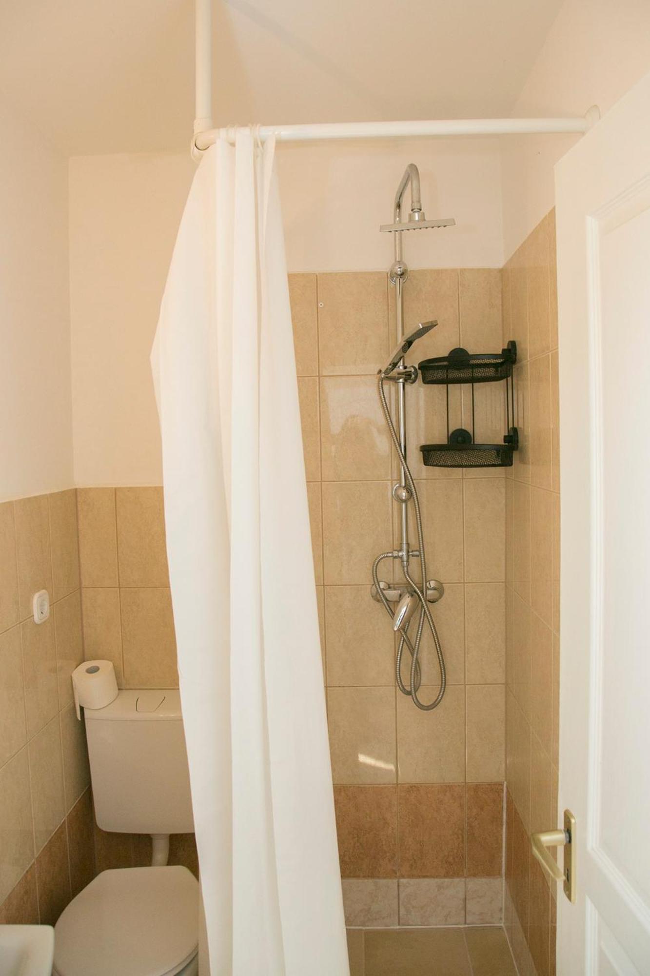 Guens Vendeghaz Hotell Szigliget Rom bilde